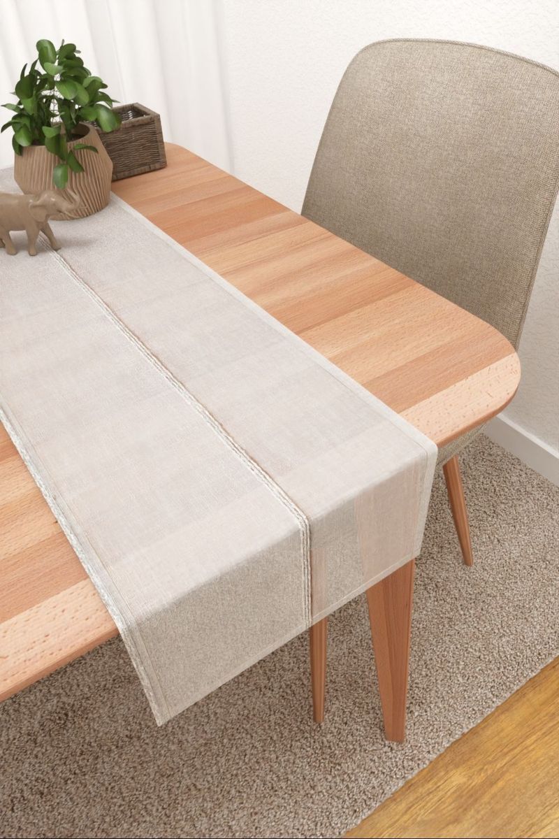 Tischlufer in Beige