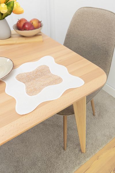 Melina #1W Plauener Spitze - Deckchen in Beige