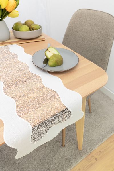 Melina #1W Plauener Spitze - Tischlufer in Beige