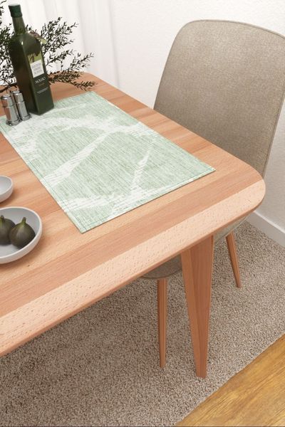 Mirinda #3J von Lysel - Platzdeckchen in Lindgrün