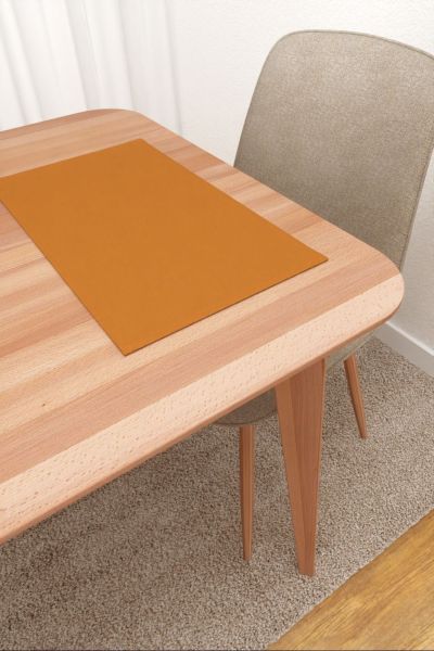 Scuro #3J von Lysel - Platzdeckchen in apricot