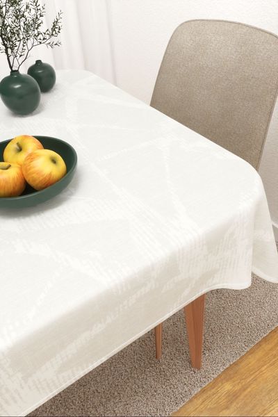 Mirinda #3J von Lysel - Tischdecke eckig in Cremeweiß
