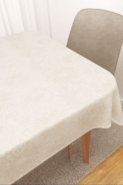 Rosedal #3J von Lysel - Tischdecke eckig in creme