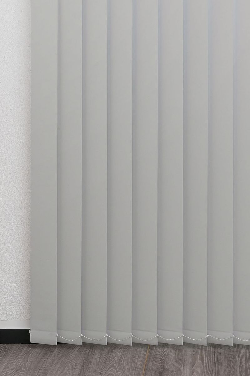 Lamelle Utica Verdunklung  1039 Fensteransicht