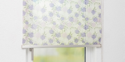 Innen-Rollos mit wunderschönem Blumen-Dekor Wer den floralen Style auch ans  Fenster holen möchte liegt mit …